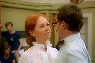 Mazurka Paa Sengekanten - porn video