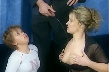 Piss With Midget - porn video