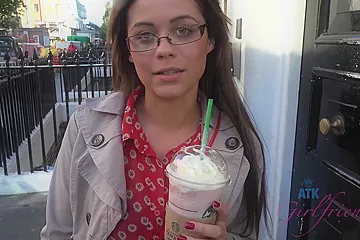 She will do anything to make a man cum - porn video