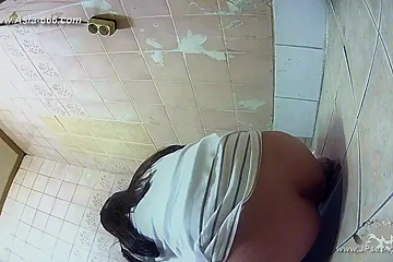 peeping korean girls go to toilet.2 - porn video