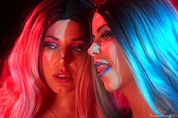 Alexis Fawx and Angela White lesbian play - porn video