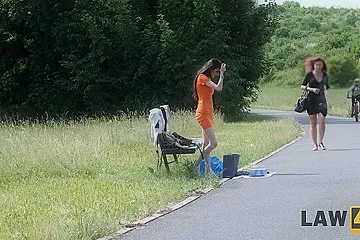 LAW4k. Guards tell teen sexy miss she cant sell things in public (18+) - porn video