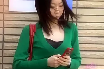 Optimistic oriental tart loses her skirt when some sharking fella snatches it - porn video