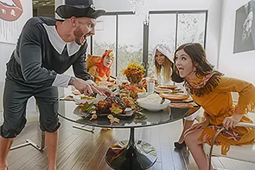 Brooklyn Chase & Rosalyn_Sphinx in Thanksgiving Snatch Stuffing - FamilyStrokes - porn video