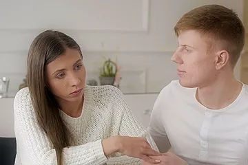 Cathy Heaven & Stefanie Moon & Johnny Pag in Three's A Crowd - StepMomLessons - porn video