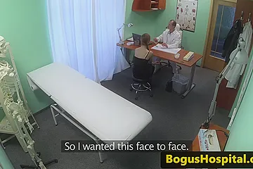 Amateur euro creampied after pussy checkup - porn video