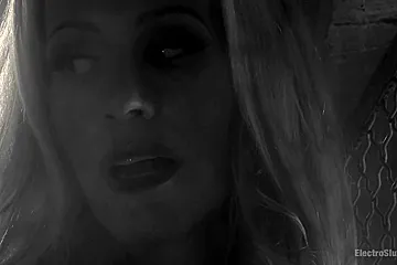 Dee Williams Simone Sonay in Back Alley Electrosex - Electrosluts - porn video