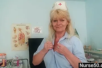 Aged blond lady shows off natural tits and dildo skills - porn video