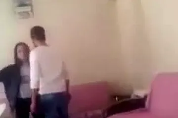 LISELI COCUK GIZLI KAMERA YERLESTIRIP SEVGILISINI CAGIRIYOR - porn video
