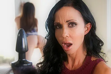 Jenna J Ross & Jewels Jade in Step mommy Flashing - MommysGirl - porn video