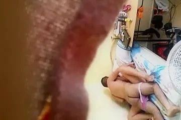 Pareja pillada - porn video
