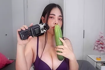Asmr Wan - Scrathing, Tapping On My Body At Last - Cucumber Licking - porn video