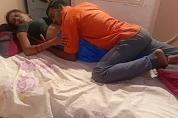 Real married Indian couple sex show with creampie ending - porn video