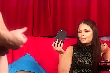 CFNM  babe in stockings and heels seducing wanker - porn video