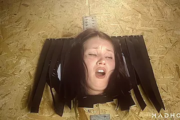 Gorgeous teen Spreads her Legs to Get It on with Everyone in the club (18+) - porn video