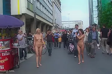 Two Amazing Amateurs Public - porn video