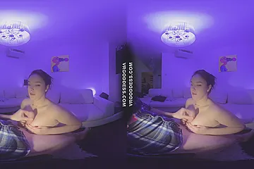 Big Boob Vanessa Klein Virtual Blowjob Sucking Dick She Finishes Me Off On Her Tits - porn video