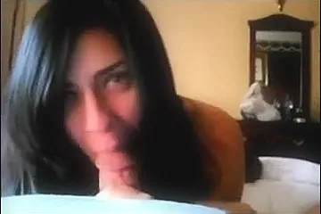 She feels bright sensations which are displayed on her face - porn video