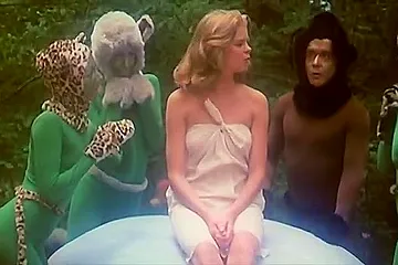 Kristine DeBell, Bucky Searles, Gila Havana in classic fuck scene - porn video