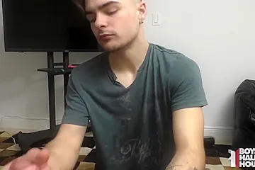 Straight Guy Gives Blowjob In Pov - porn video