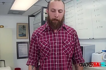 Country Guy Gets On His Knees To Get Stuffed By Horny Casting Director - porn video