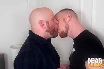 Chubby Bear Jeff Heart Bred By Jock With Billy Warren - porn video