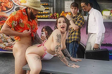 Food Truck Serves Big Oily Ass With Anna Chambers, James Angel - Brazzers - porn video