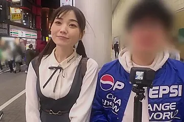 清純派美女が彼氏の隣でバイブオナニー、他人棒咥えてNTRエッチ - porn video