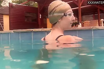 Young Babe Emie Amfibia Gets Orgasms In The Swimming Pool (18+) - porn video