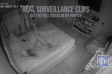 Hidden camera (fake) above the bed - porn video