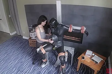 Elise Graves - Her Slave Boy In Gas Mask And Rubber - porn video