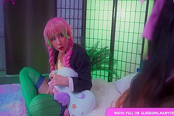 Alice Bong And Amber Hallibell In Two Sweet Lesbians Fucked Each Others Tight Pussies 6 Min - porn video