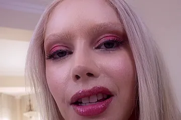 6on2 HOT INTERNATIONAL GANGBANG! Two hot Vivian Lola & Victoria - porn video