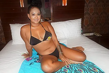 Thick Thai BBW MILF gives customer the most amazing sex massage - porn video