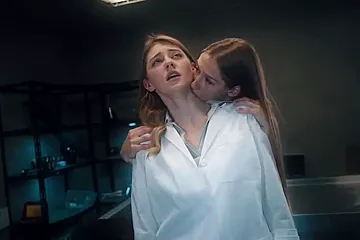 Lesbian Vampire Infiltration Mesmerizes Blonde Assistant With Tiffany Tatum - porn video